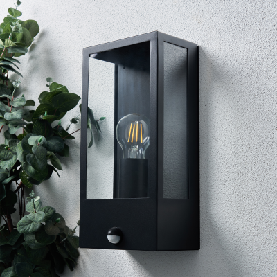 Forum ZN-32070-BLK Minerva Wall Lantern - Image 2